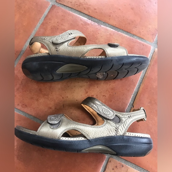 Clarks Adjustable Sandals - Picture 3 of 6